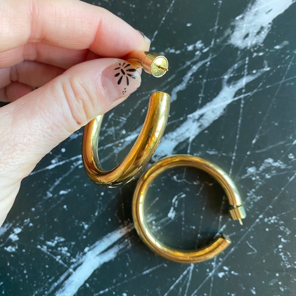 Jennifer Fisher 2" Samira Hoops - Picture 4 of 6